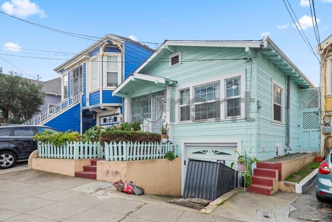 Photo - 130 Templeton Ave