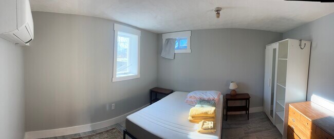 Photo - 890 Highland Ave