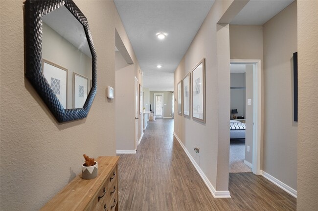Building Photo - 2210 Thunderbolt Peak Dr Rental