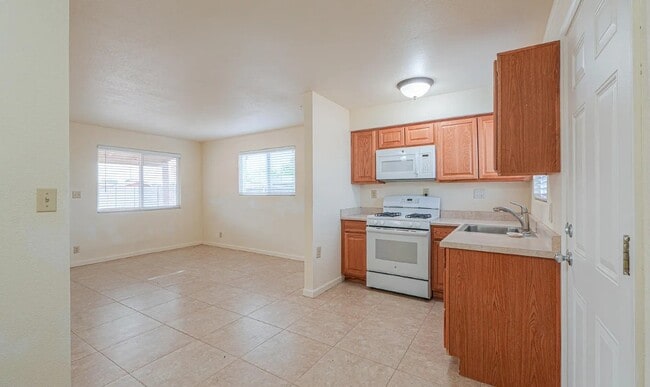 Photo - 302 N Morrison Ave