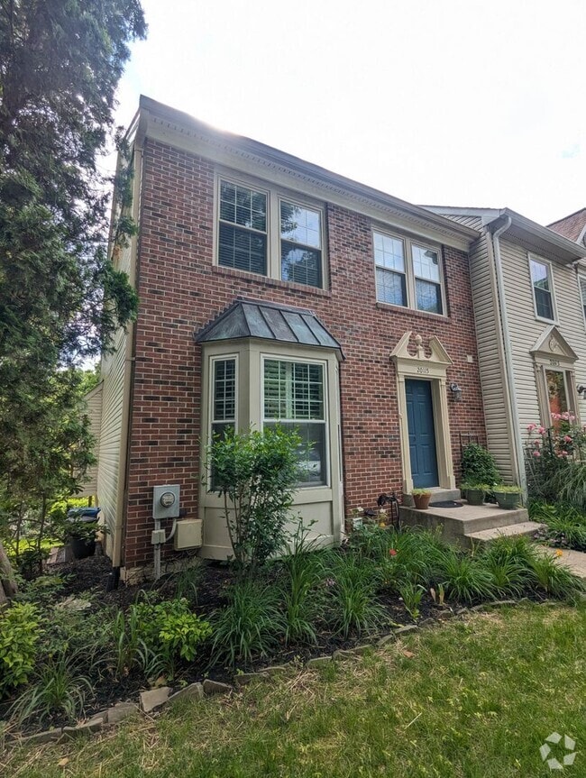 Building Photo - Nature Lover’s Dream! Beautiful 3-Bedroom ... Rental