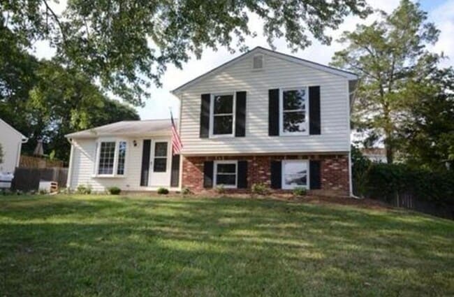 Photo - 10760 Cedarwood Dr