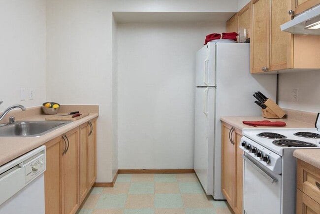 Photo - Gilmore Apartments