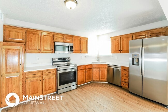 Photo - 820 NW Rosaceae Dr