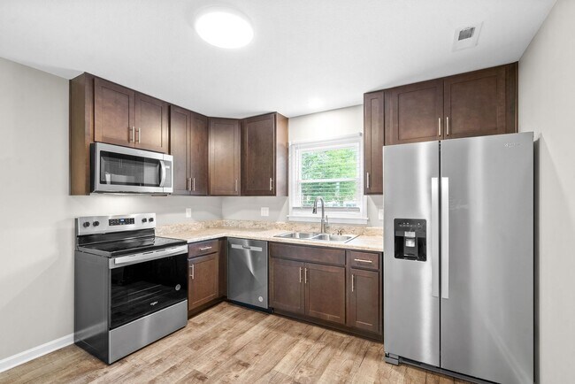 Photo - 147 Darlene Dr Unit C