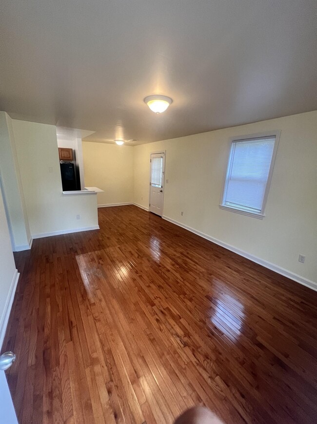 Photo - 2518 Kent Village Dr