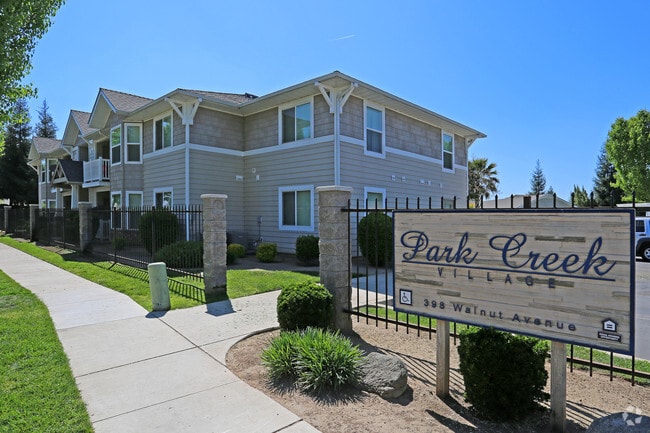 Park Creek Village - Park Creek Village Apartments