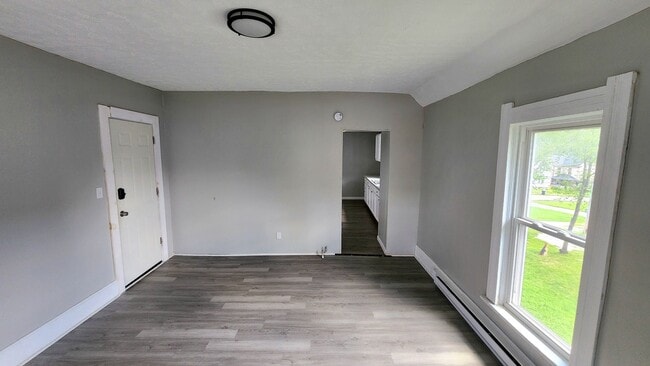 131 Sturges Ave Unit 131 Sturges Upstairs