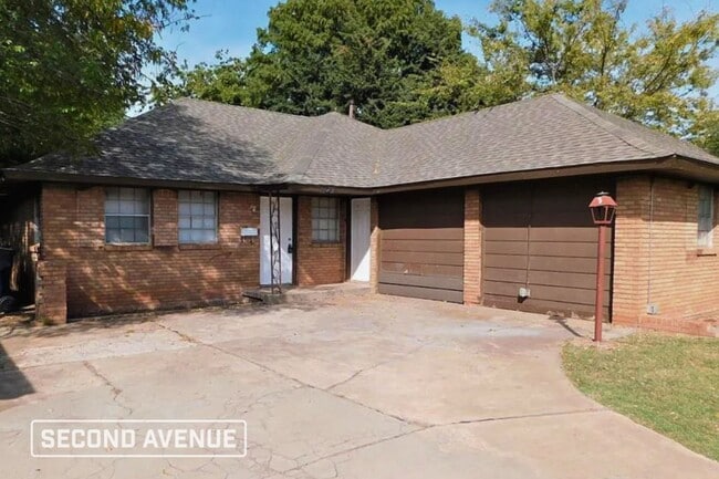 Building Photo - 1129 NW 103rd St