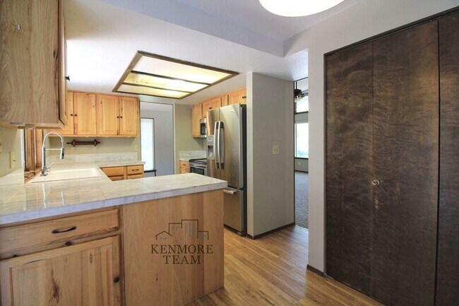 Photo - 1903 Peach Tree Ln