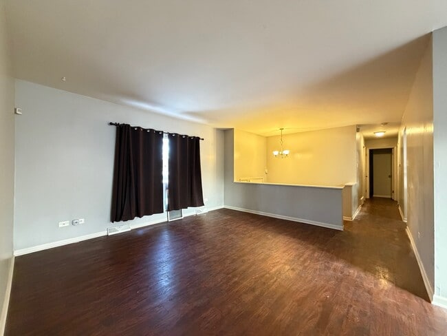 Photo - 450 E Mulberry Ct