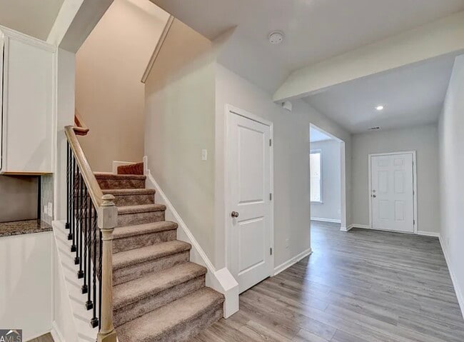 Photo - 638 Saffron Blvd