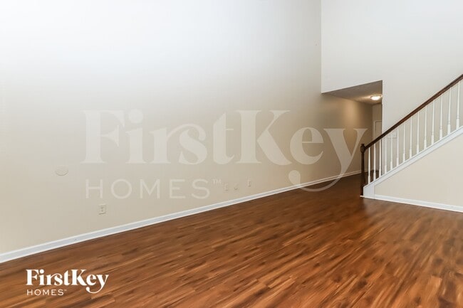 Photo - 1128 Mcconaughy Ct