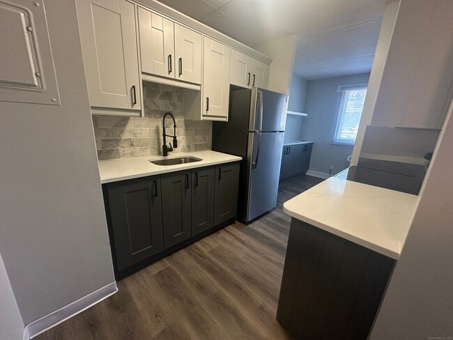 Photo - 120 Huntington Turnpike Unidad 206