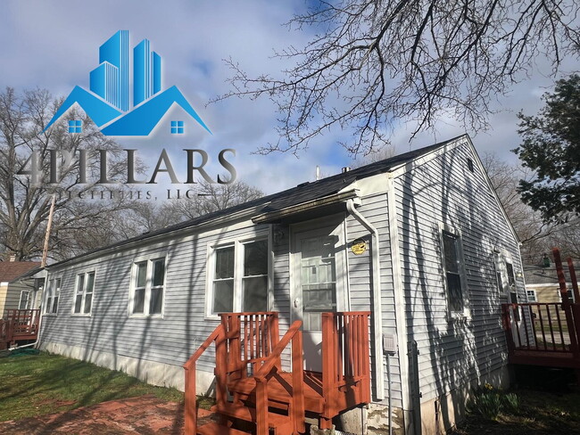 Photo - Charming 2 Bedroom Duplex in La Porte with... Unit 1406