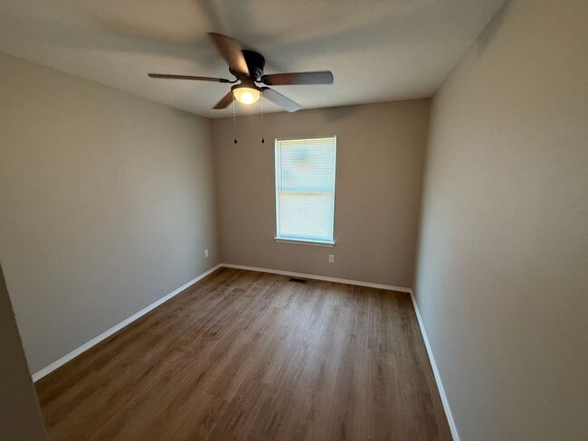 Photo - 3462 N Ohara Ave
