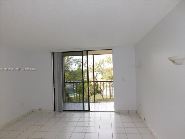 Photo - 8025 SW 107th Ave Unit 321