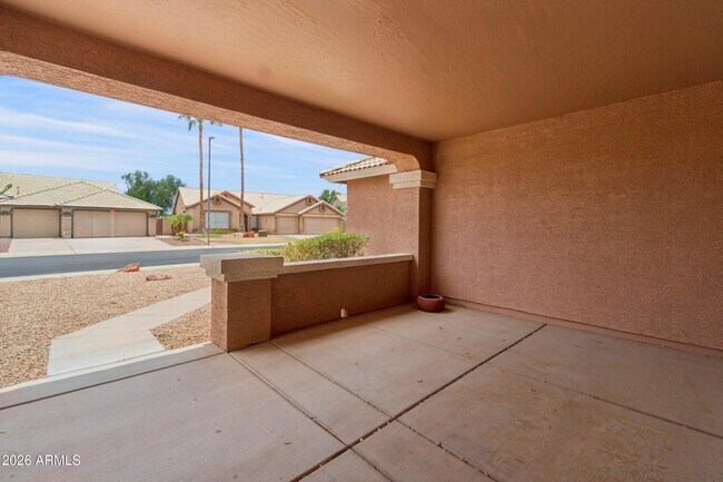 Photo - 13364 W Wilshire Dr