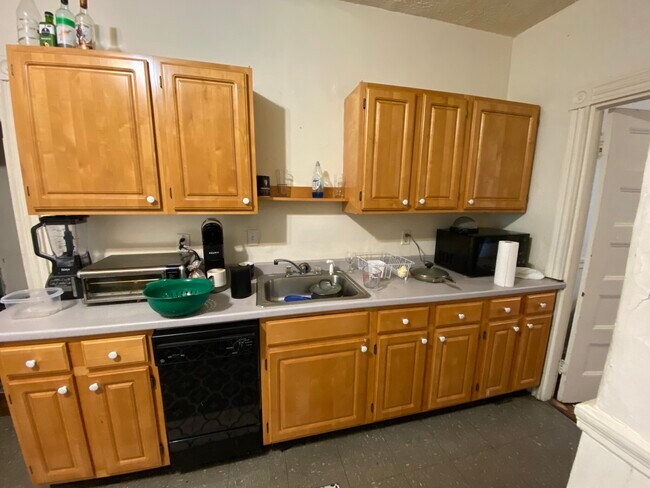 Photo - 142 Calumet St