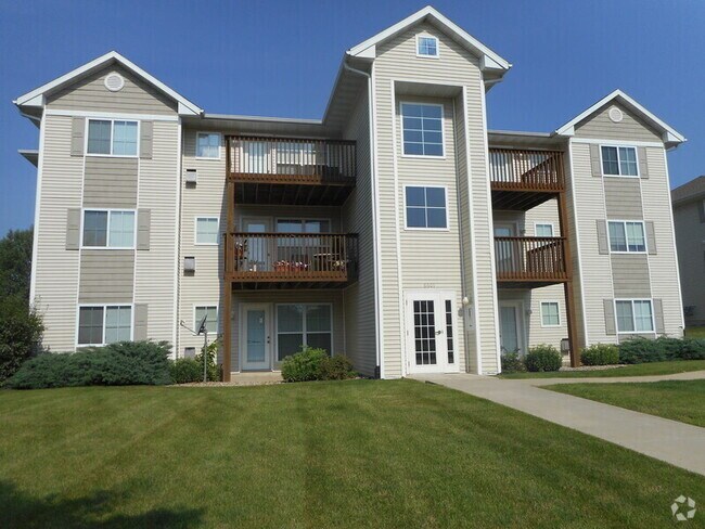 Building Photo - 6601 Creekside Dr NE Unit 1 Rental