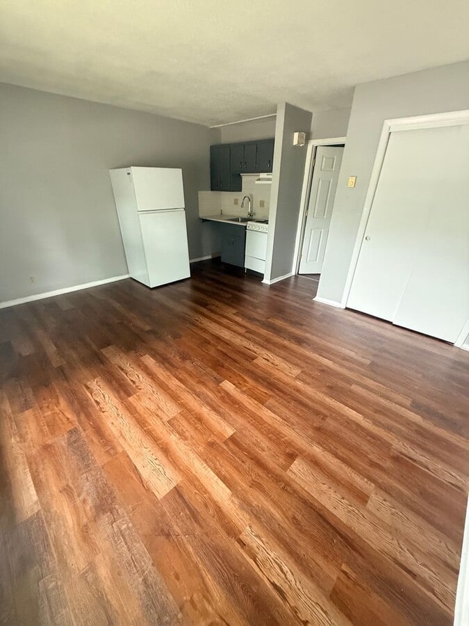 Photo - 1301 W 14th St Unit 1301 W 14th St - 2