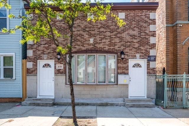 Building Photo - 2135 W 19th St Rental