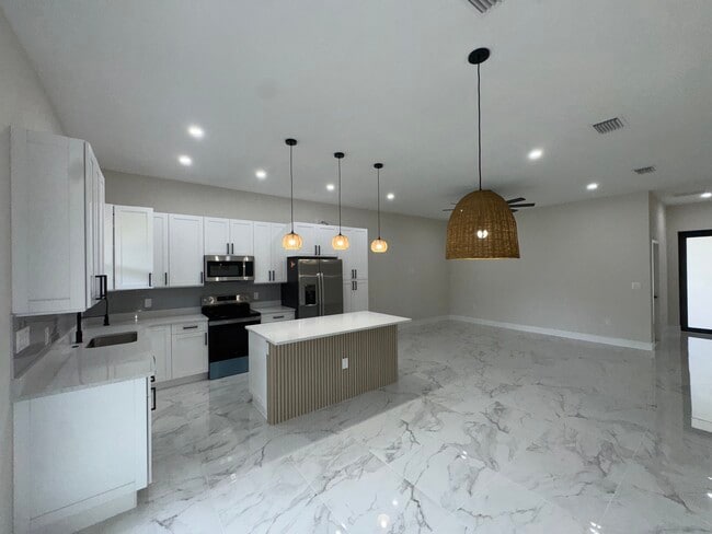 Building Photo - 4829 29th St SW