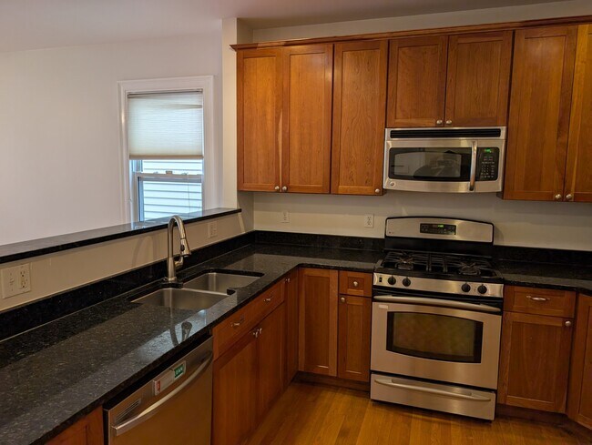 Building Photo - 40 Prince St Unit 40
