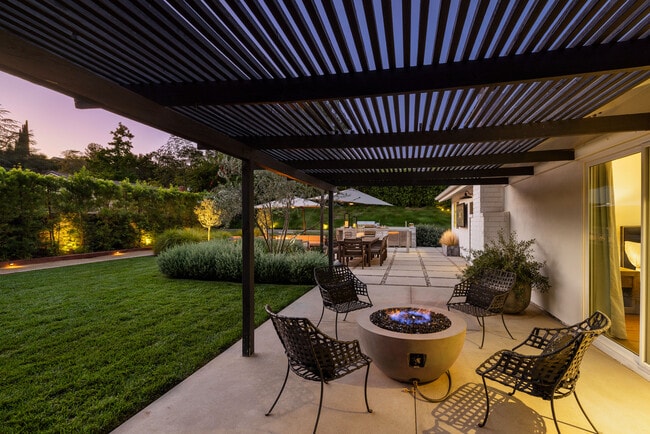 Photo - 1501 Valecroft Ave