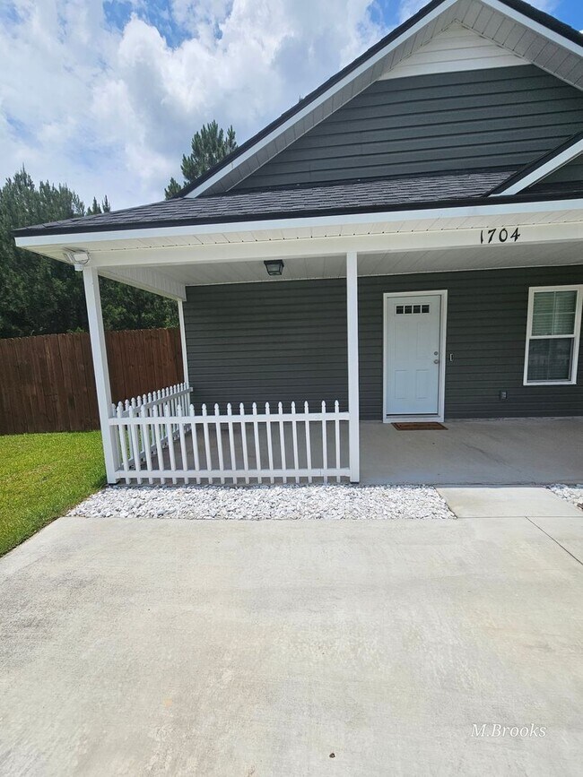 3 BR 2 BA in Valdosta - 3 BR 2 BA in Valdosta