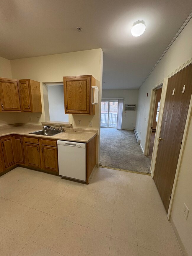 Photo - 18 Harbor Ave Unit 103