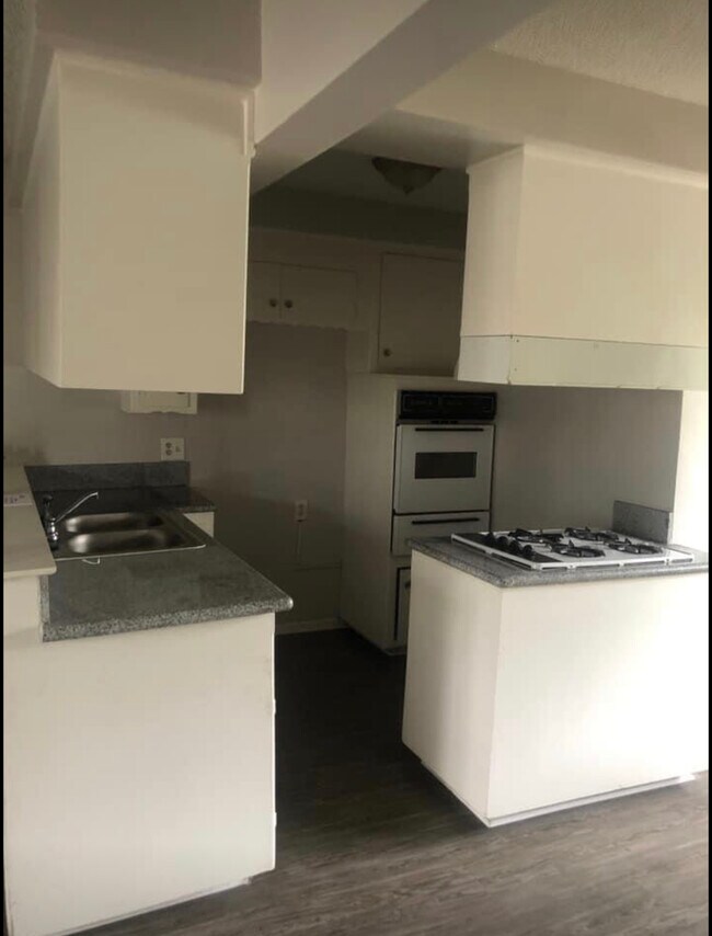 Photo - 2510 S Anchovy Ave