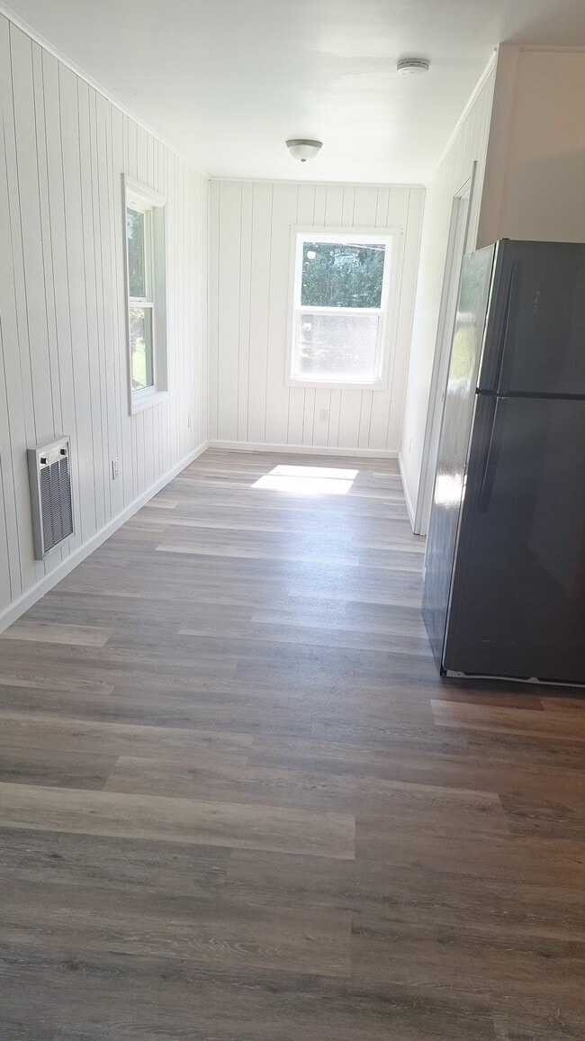 80 McLarty Ln Unit 1-upstairs
