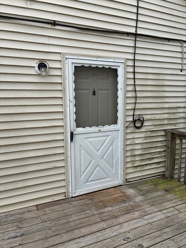 Photo - Bright & Spacious 2BR Top-Floor Apartment ...