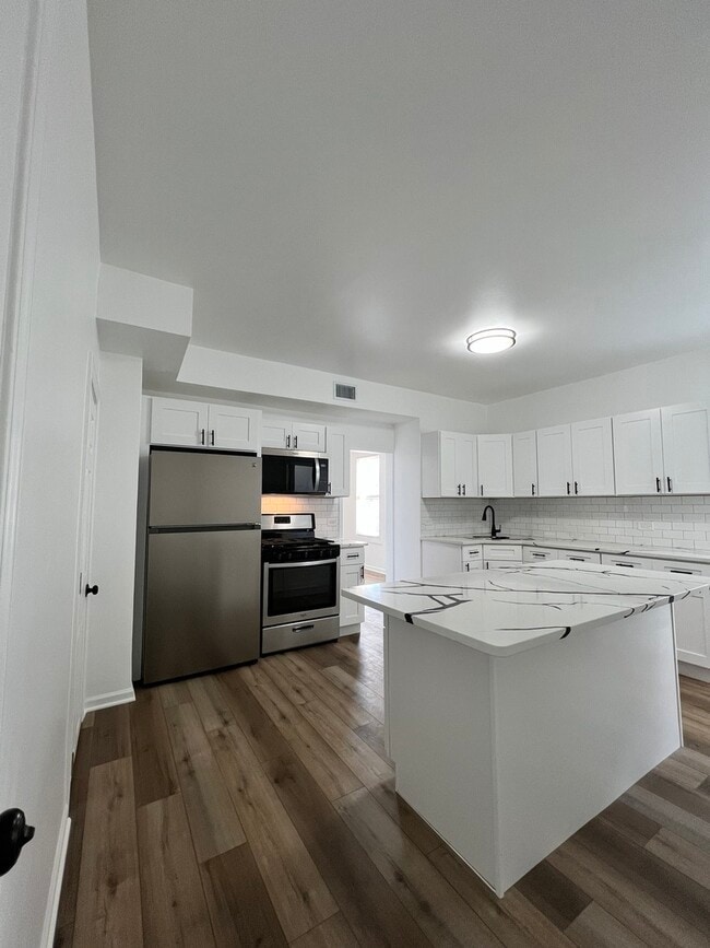 Photo - 5714 W Grand Ave