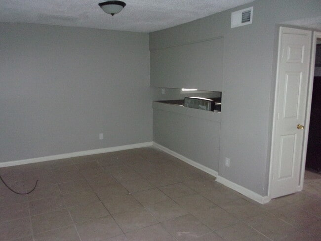 Photo - 5546 Apple Blossom Dr