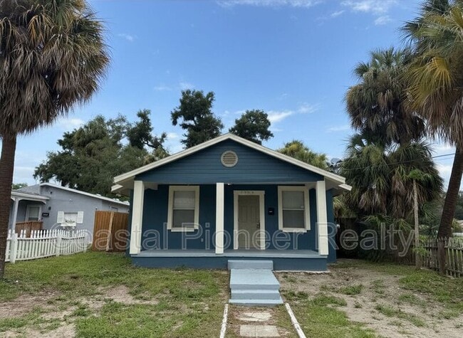 Building Photo - 2308 E 15th Ave
