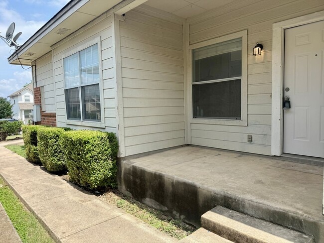 2817 Southampton Way Unidad B