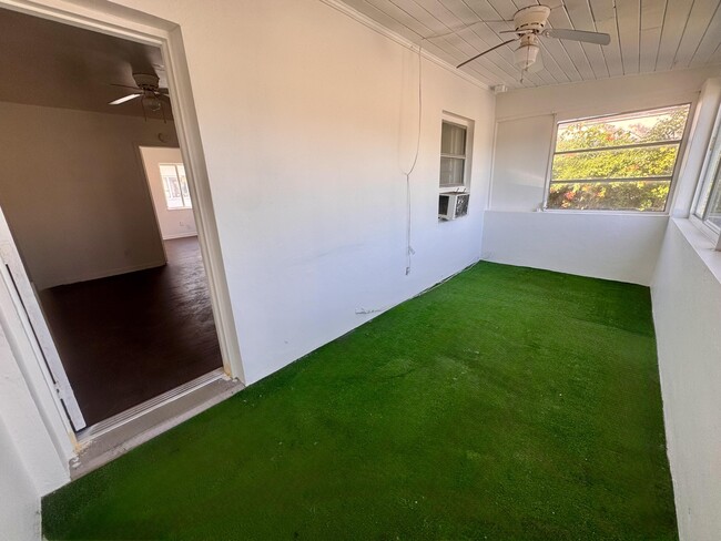 Photo - 2515 Avenue E