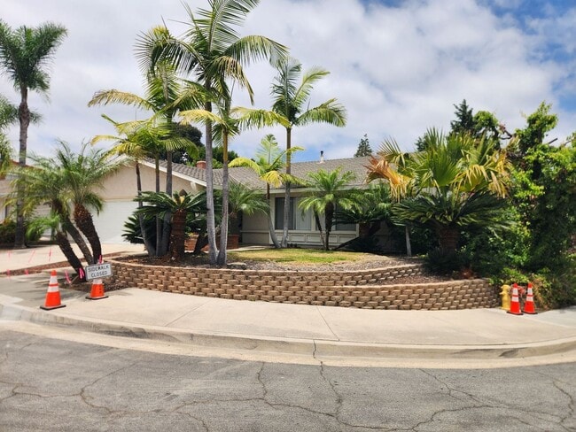 Building Photo - Beautiful Single Story in Mission Viejo