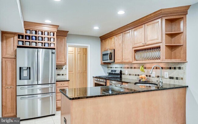 Photo - 4005 Lees Corner Rd