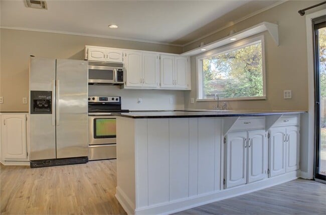 Photo - Beautiful Ranch-Style Rental in Marion Gardens!