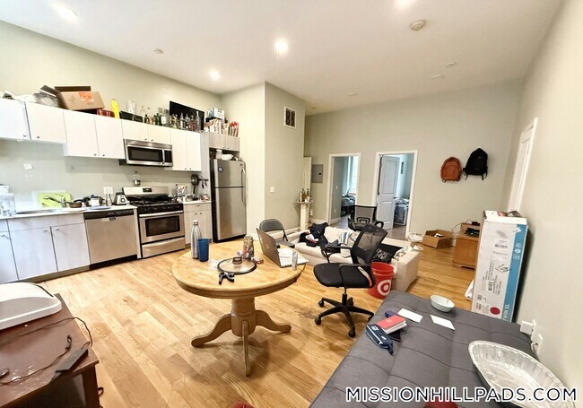 Photo - 409 Dudley St Unit 3