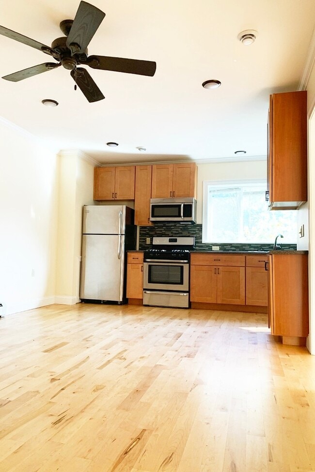 Photo - 158 North St Unidad APT I