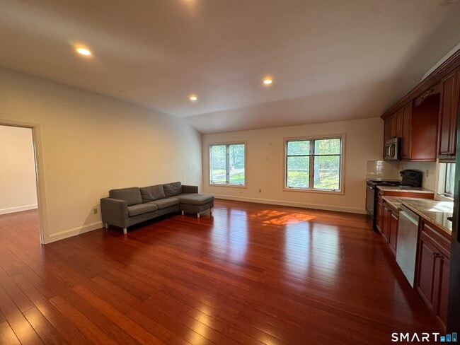 Photo - 108 Comstock Hill Ave