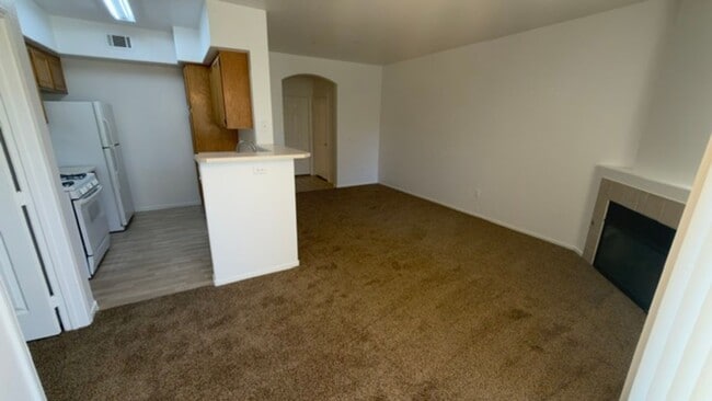 7115 S Durango Dr