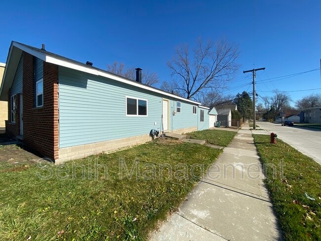 Photo - 3302 Greenfield Rd