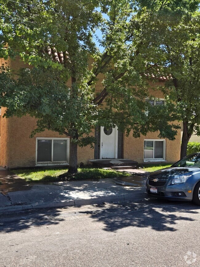 Building Photo - 945 E Lander St Rental