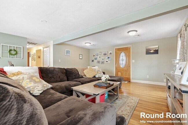 Photo - 14 Cedarcrest Rd