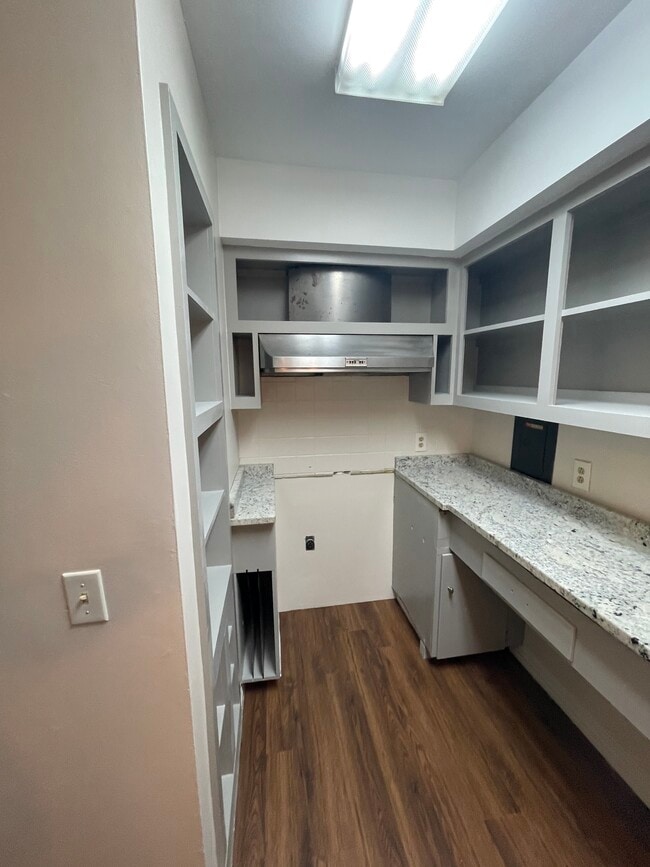 Photo - State Street Apartments Unidad 5